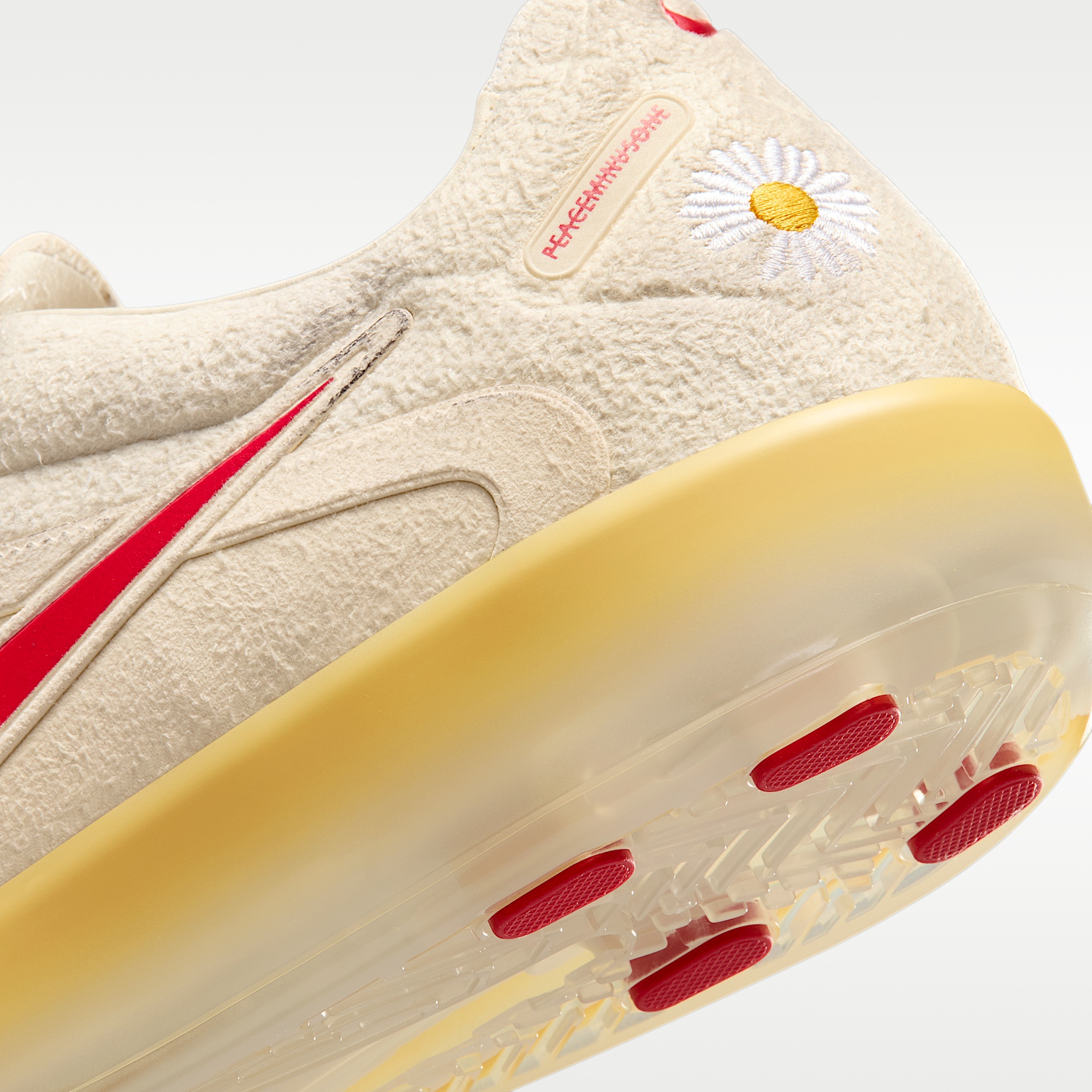 PEACEMINUSONE x Nike Cryoshot CTR 360 